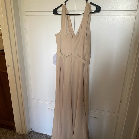 Thigh slit dress - Picture 2 of 4